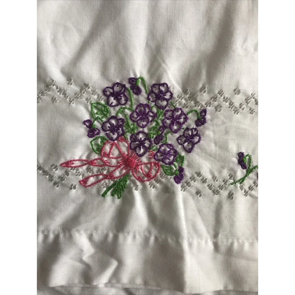 Vtg Embroidered Pillow Cases Pair 29x20 Purple Pansies Pink Ribbon Cottagecore